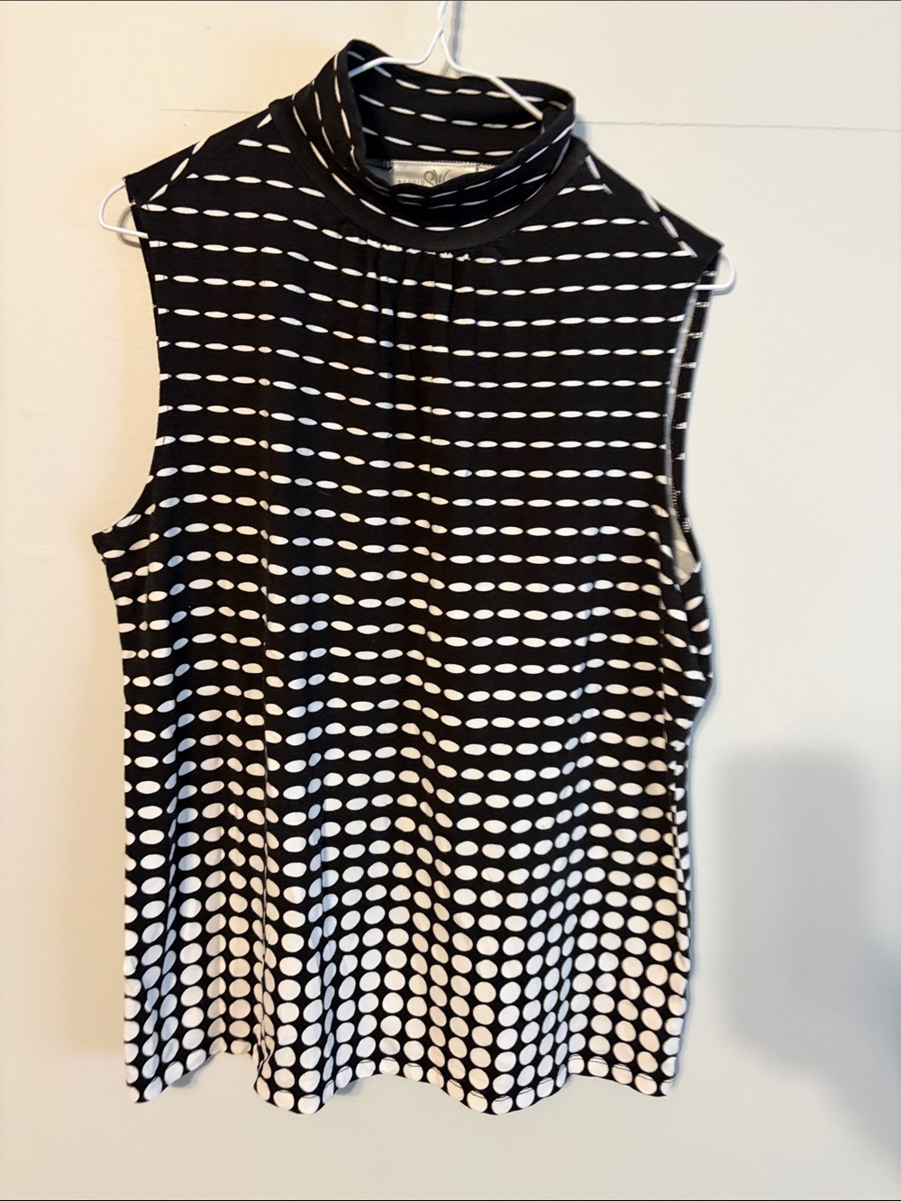 Wondershop Black and White Polka Dot Mock Neck Tank. XL. Pima cotton/modal/Span.